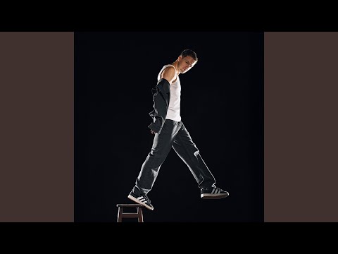 Watch Лечу on YouTube