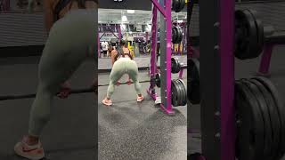 Heavy Barbell Rows – Back &amp; Glute Activation #shorts #GymWorkout #FitnessShorts