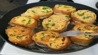 خبز مقلي بالبيض والجبن/Fried bread with eggs and cheese