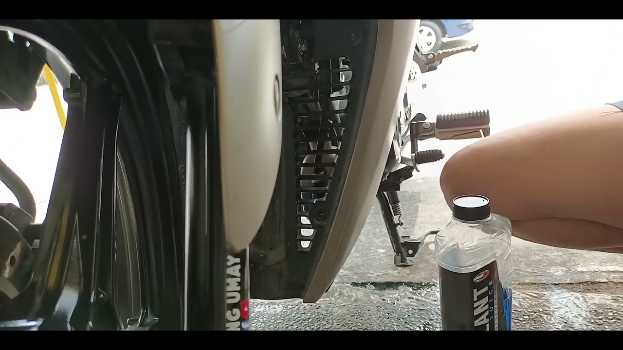 Yamaha Sniper 155 paano mag salin ng coolant ng Hindi na kailangan baklasin side by side fairings.
