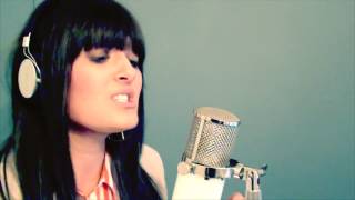 Rihanna - Diamonds (Acoustic cover by Alice Olivia)