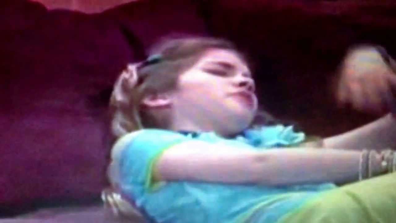 Drake y josh " no me toques soy famosa" - YouTube