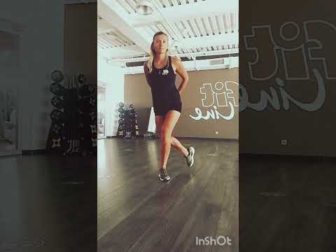 Выпад - Реверанс #fitness #спорт #sports #фитнес #motivation #выпады