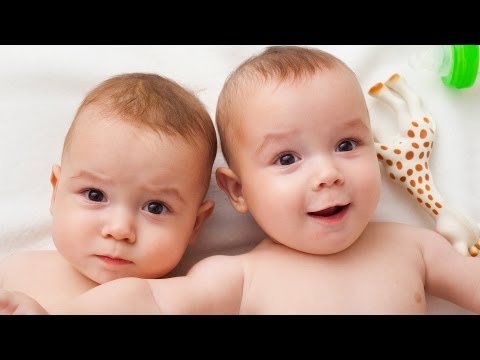 How to Breastfeed Twins | Breastfeeding