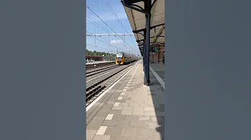 VirmM1 passes Geldermalsen at speed | #trainspotting