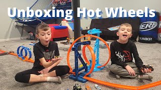 Unboxing Hot Wheels Track Builder Unlimited Infinity Loop and More!!