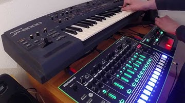 Acid-Trance jam with TR-8 7x7 Drumkit and 2xTB-3