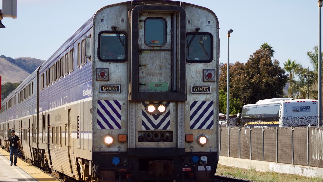 *horn show* Amtrak Pacific Surfliner train 794 at Grover beach - YouTube