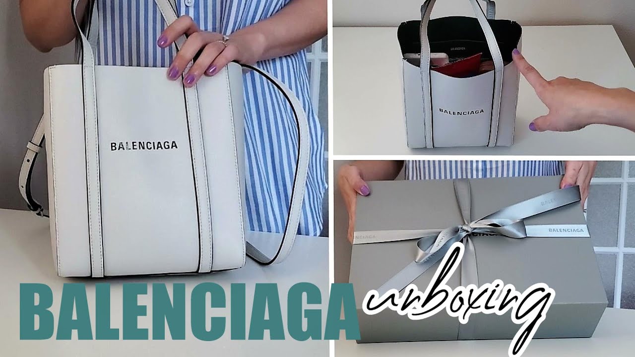 Unboxing - BALENCIAGA Everyday xs Camera Bag 