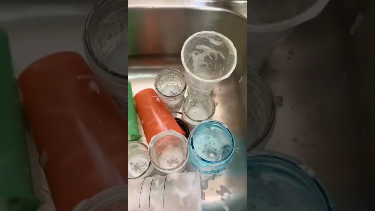 How to wash dishes like a pro #shorts #cleaning #trendingshorts #cleaningmotivation