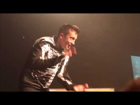 twenty one pilots ode to sleep live
