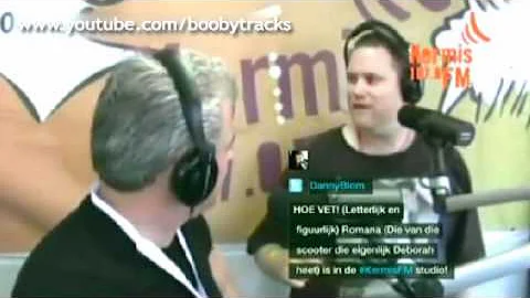 Vriendin Rinus loopt boos weg tijdens interview! (...
