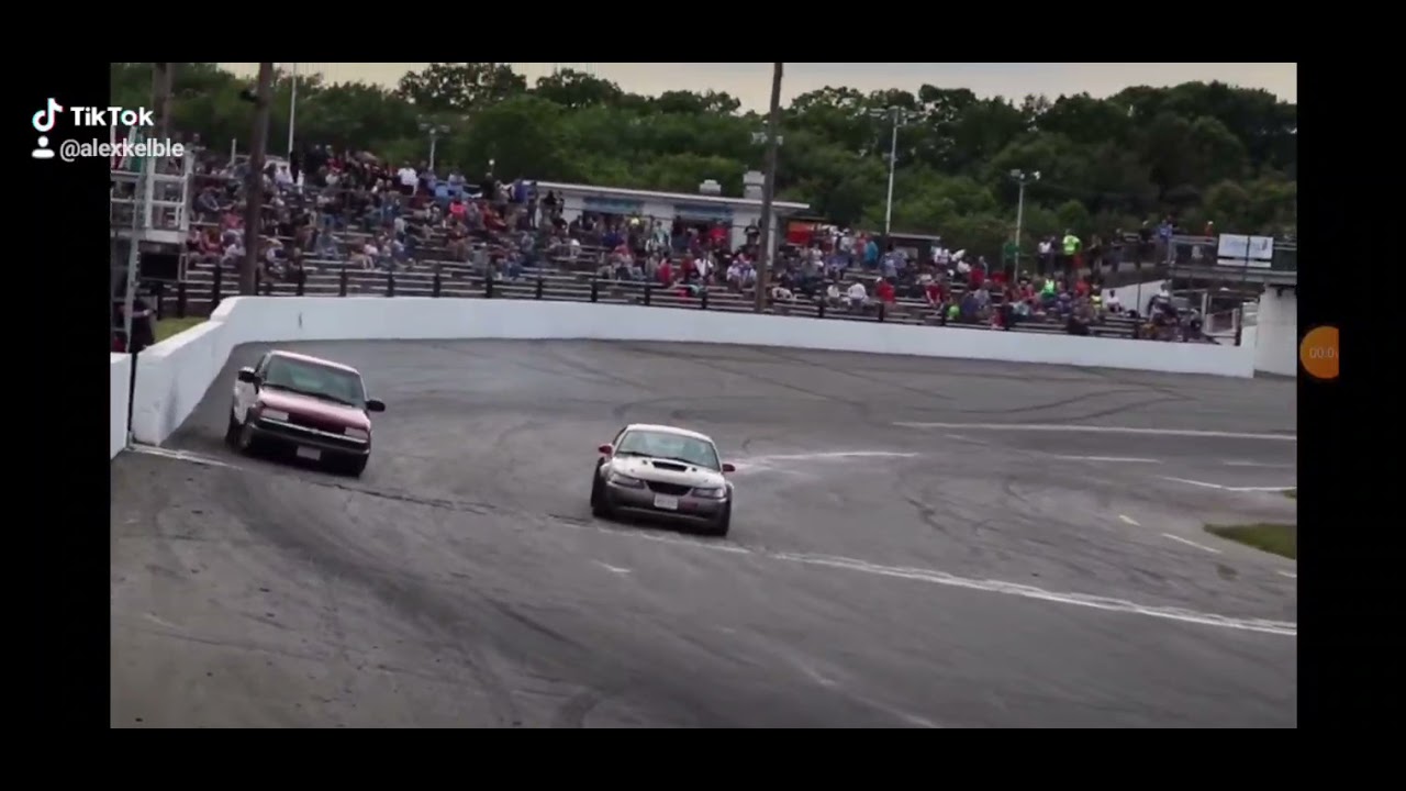 LSX S10 beating a 400+hp procharged mustang 