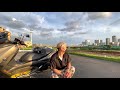 【夕陽】土手で佇む
