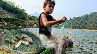 My child designed a bamboo boat and caught fish in the lake - @Nhung.Newlife