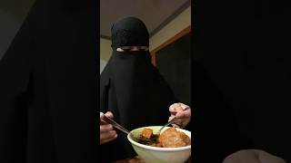Po gamis set set cadar hitam. Makan bakso pakai cadar. #gamissetcadar #hijab #ukhtibercadar