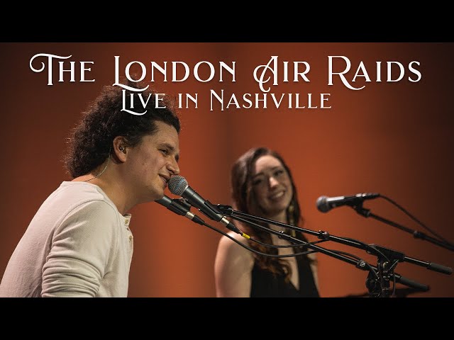 Vian Izak - The London Air Raids (feat. Juniper Vale) (Live in Nashville 2021) class=