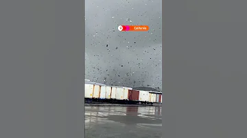 ¿Puede llover durante un tornado?