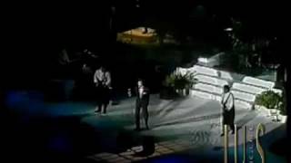 Video voorbeeld van "Luis Miguel - Pupilas de Gato -Auditorio Nacional 1992"