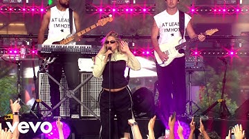 Reneé Rapp - Leave Me Alone (Live From The Today Show/2025)