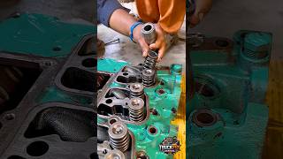 How Professionals Open Truck Valve Locks 🔧 #engine #lock #truck #valve #skills #tools #viral #trend