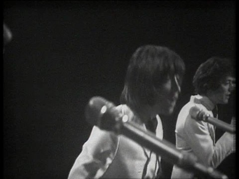 The Hollies - Sorry Suzanne - "Top Of The Pops" Show (1969)