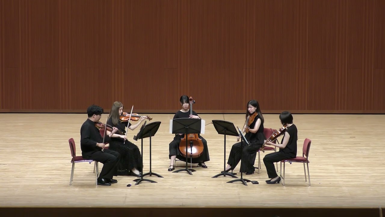 ブラームス / 弦楽五重奏曲第1番 ヘ長調 作品8より第1楽章 - YouTube