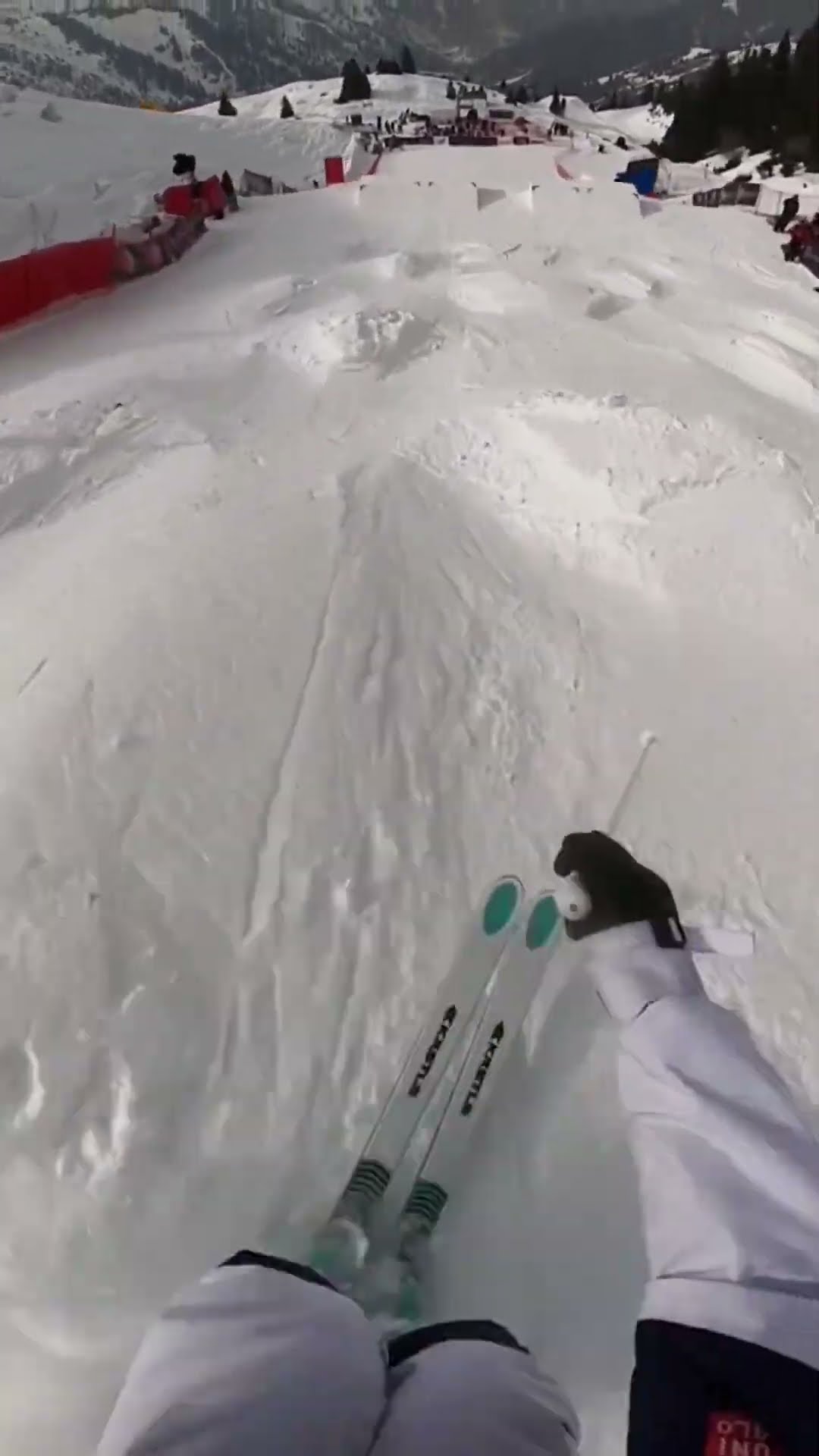 Ever wondered what it's like to go down the moguls at full speed? Let’s go! ⛷️  #fisfreestyle