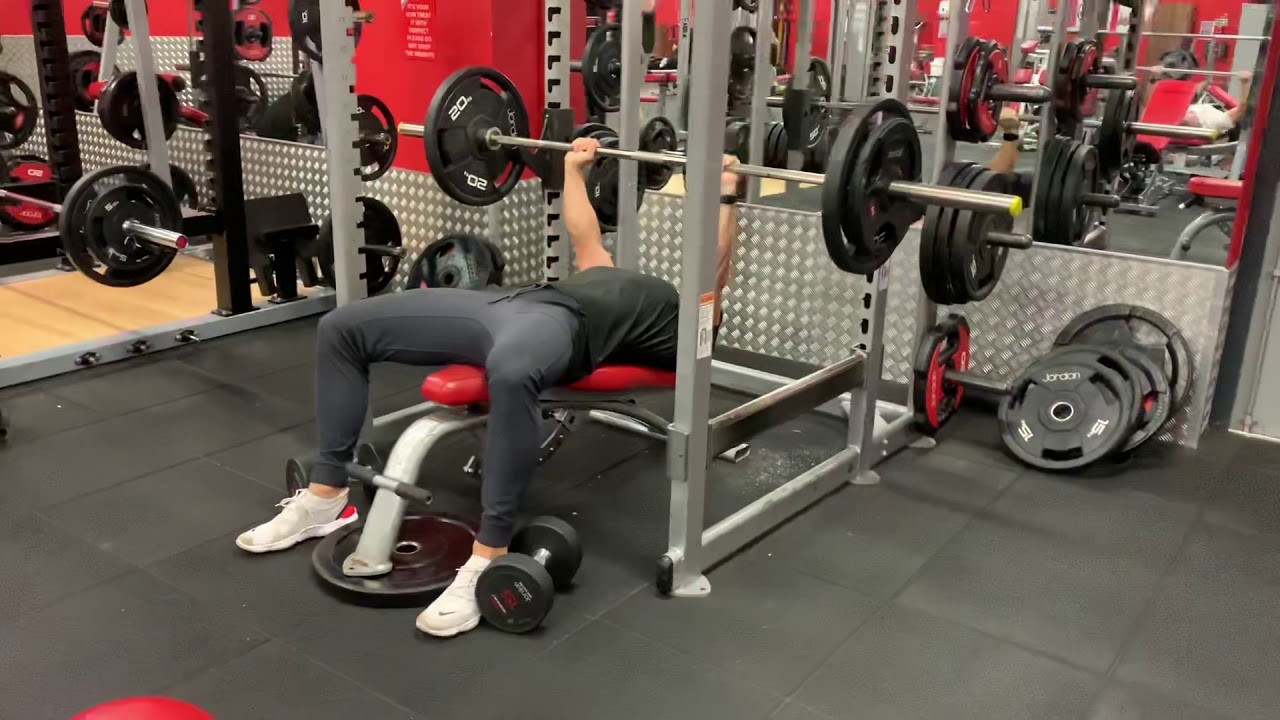 Decline Close Grip Bench Press - YouTube