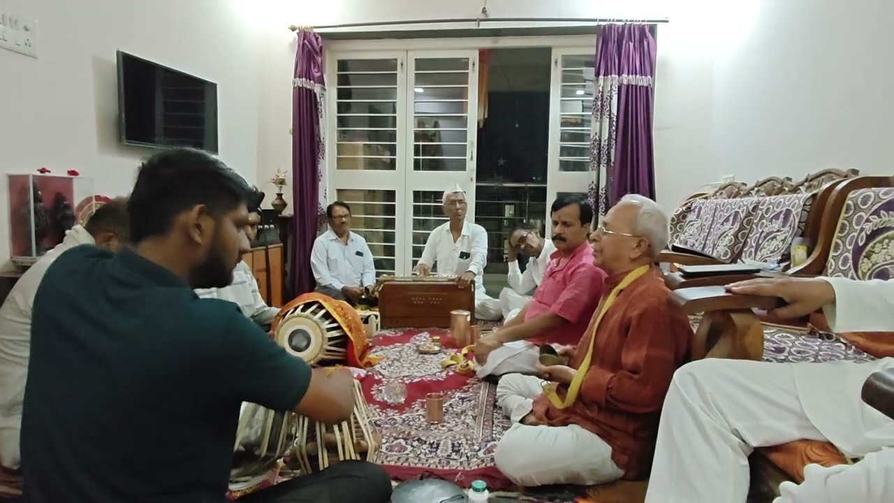 # हिंदी भजन,दूध पियो मेरे गोविंद लाला# रामचंद्र महाराज घुगे.....