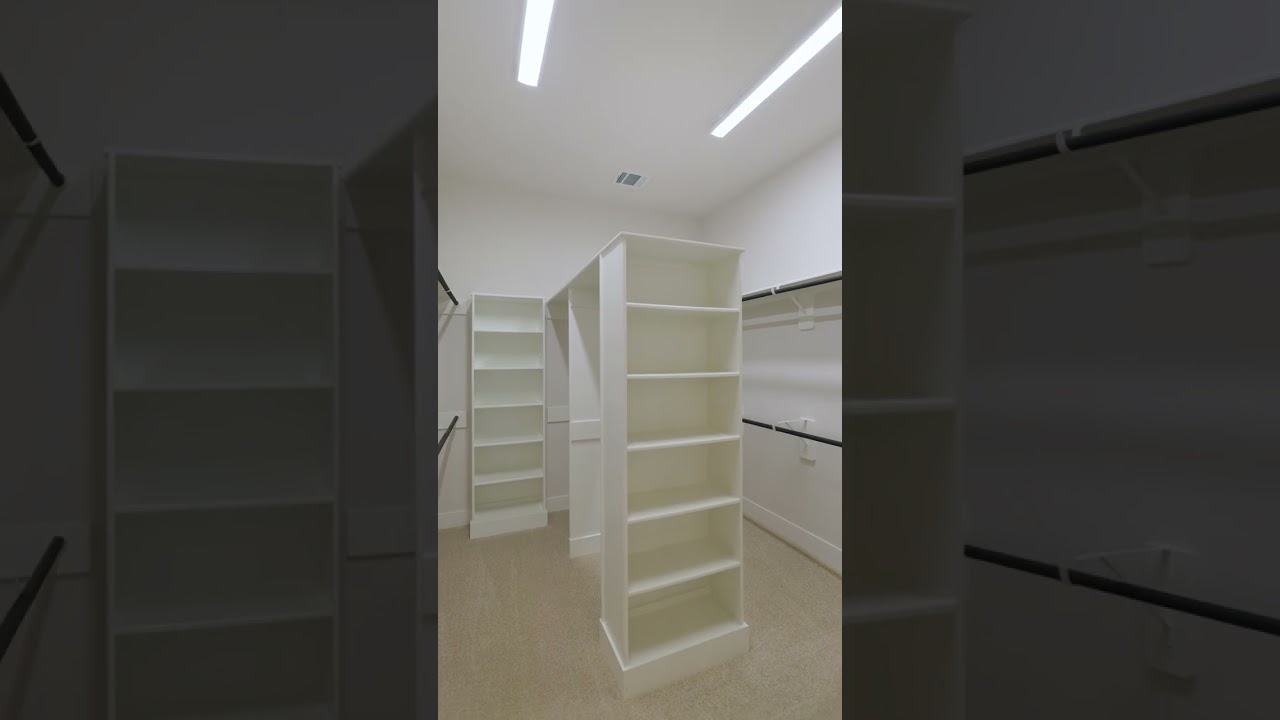 Discover this a quick move-in home that’s ready for your family to enjoy!