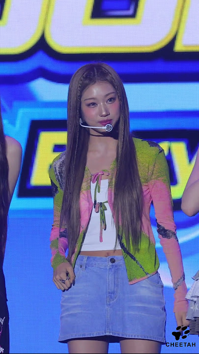 250807 IZNA CHOI JUNGEUN 이즈나 최정은 'SIGN' 직캠 4K FANCAM | 엠카운트다운 900