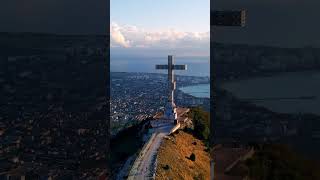 Христос Воскресе!Поклонный крест на горе в Геленджике установлен на Маркотхском хребте