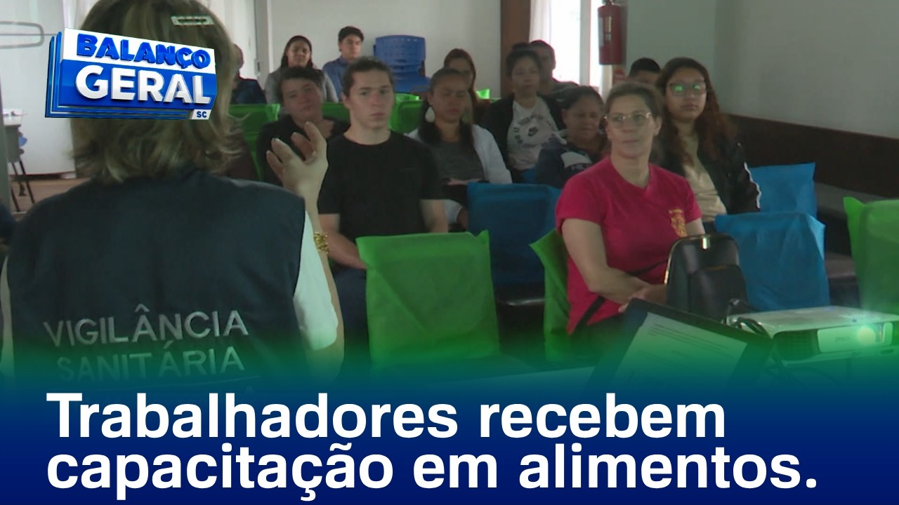 Oktoberfest: trabalhadores passam por capacitação de manuseio de alimentos em Blumenau