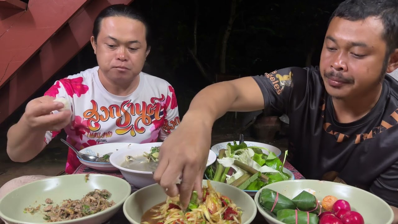 อยากกินมานานสุดๆเมนูนี้ แกงส้มปลาใส่หัวปลีสูตรดั้งเดิม ส้มตำเผ็ดๆเข้ากันสุดๆ