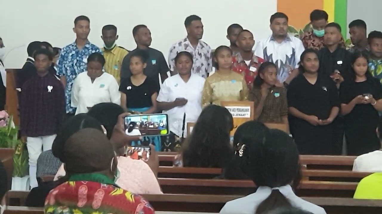 PNG: MI WAK EBOUT (SA BERJALAN) oleh Akustik HalGer Jemaat Marthen Luther Kamkey Abepura.