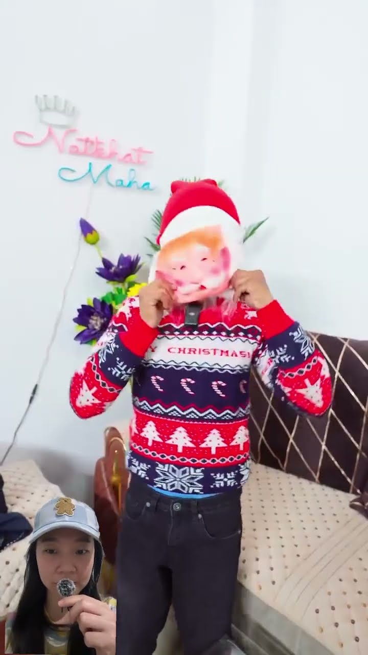 KAKAK PUNYA TOPENG SANTA KLAUS, PAPA PUNYA SANTA KLAUS AJAIB