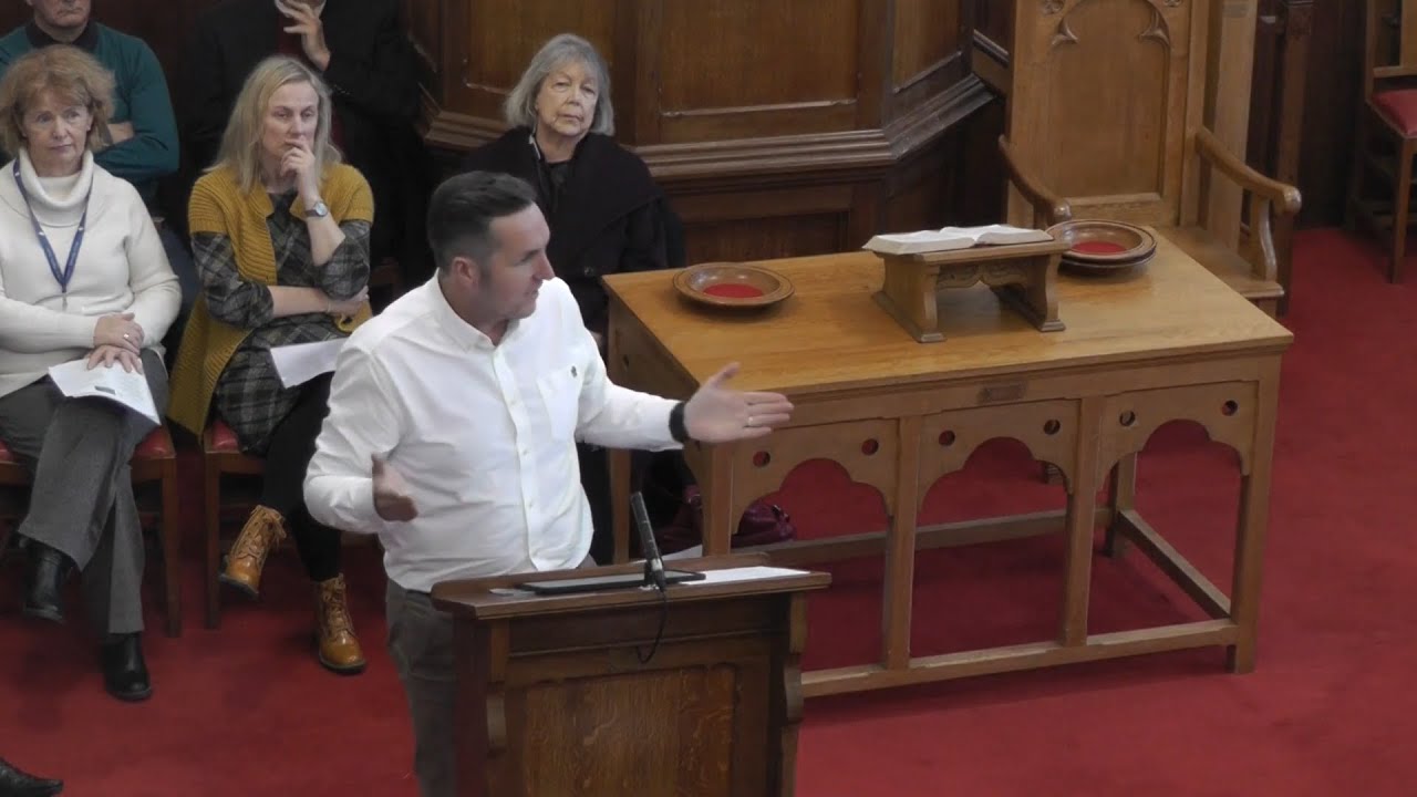 Для тех, кто носит с собой больше, чем положено.