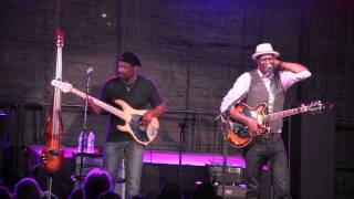 Video thumbnail of "KEB' MO' -  "Shave Yo' Legs"   8/9/15 Heritage Music BluesFest"