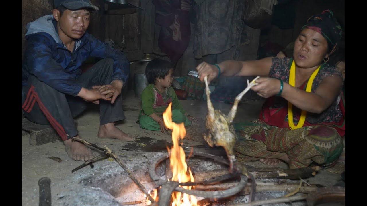 Myvillage official videos EP 996 || Mum and father are cooking chicken for eating purpose