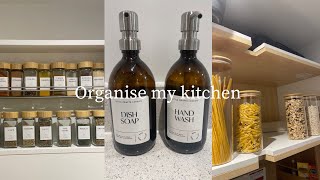 Organise my kitchen with me - Affordable storage organisation