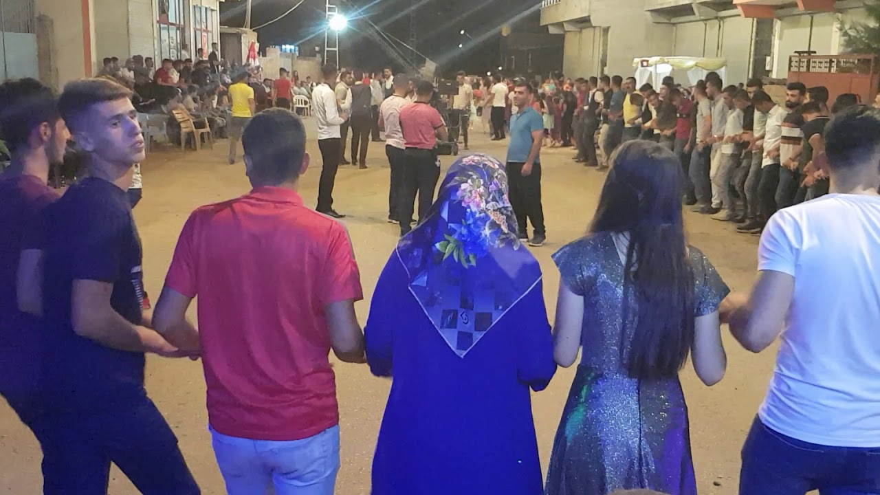 GRUP EVRENSEL AKBUDAK KÖYÜNDE ZURNACI HALİL  ÇALIYOR  DİLAN