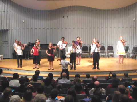 The Advanced Violin Ensemble perform Monti "El Cla...