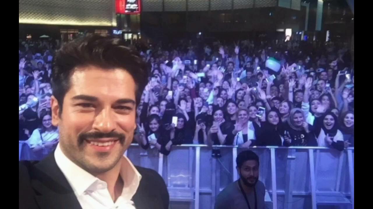 Бурак озчивит с сыном. Бурак озчивит в москве 2024. Турецкий красавчик бурак озчивит. Бурак озчивит встреча. Бурак озчивит великолепный.