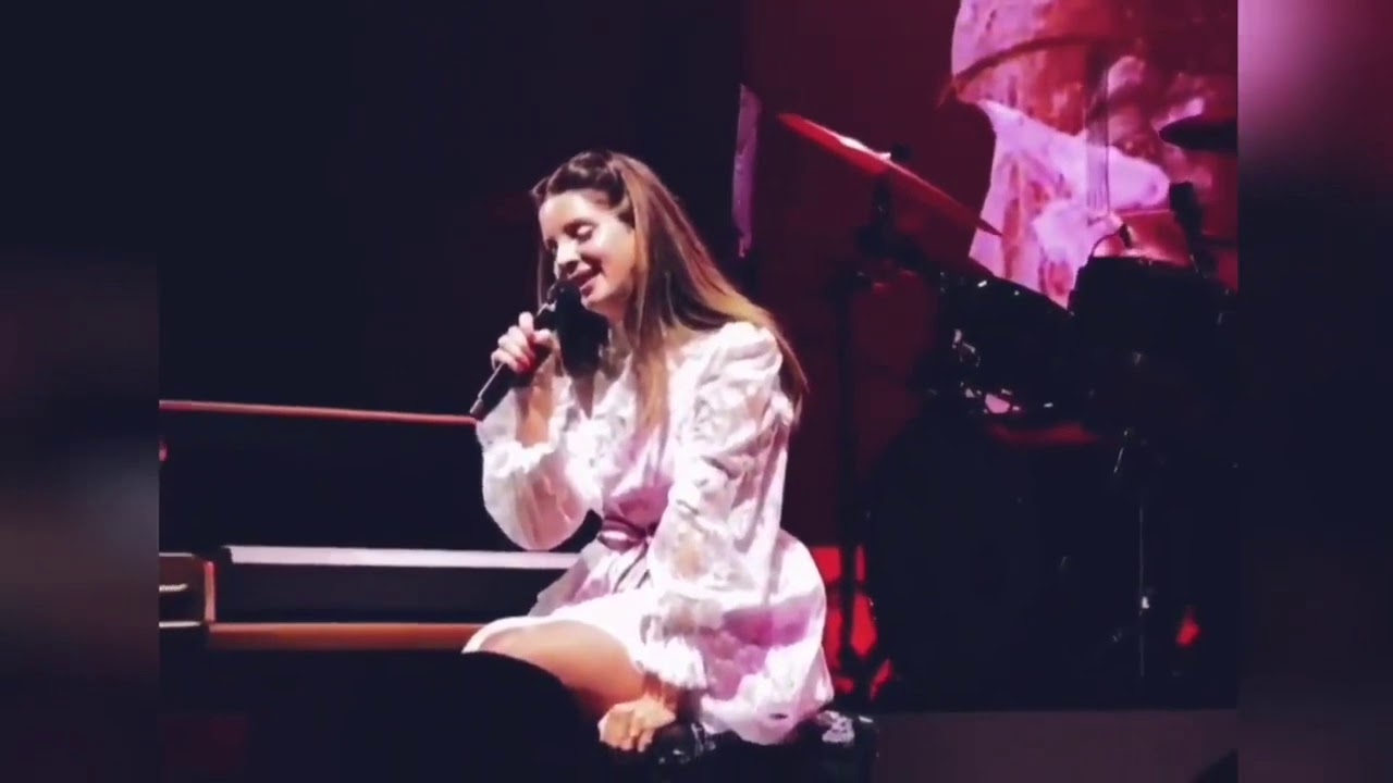 Lana Del Rey Cinnamon Girl (LIVE) High Quality YouTube
