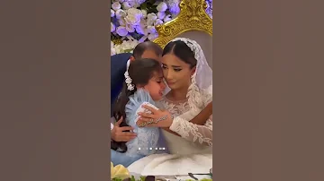 انهيار اخت العروسه الصغيره من البكاء ومش عاوزه تسيبها 