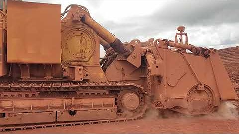 5-Vermeer T1255 Surface Miner in Action | Precision Surface Mining in Guinea’s bauxite