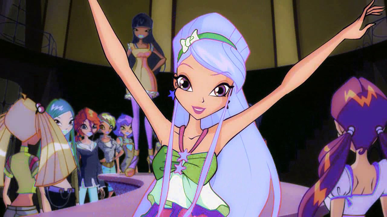 Frozen Sorrows || Adeline - Rich Girl