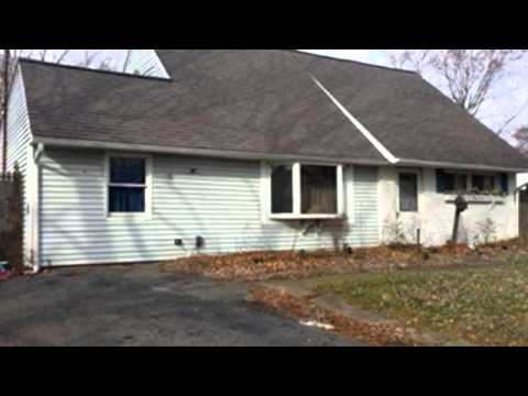 Homes for sale - 39 Queen Anne Rd, LEVITTOWN, PA 19057 - YouTube