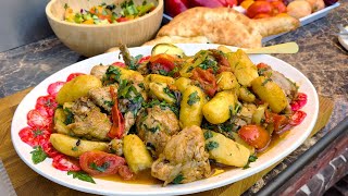 картинка: Сочная Курица с Картошкой и Овощами на Мангале в Казане — Идеальное Блюдо на природе!)